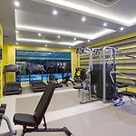 Hotel Karmir & 5*
