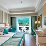 Karmir & Hotel Kemer