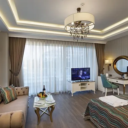 Karmir & Отель 5*