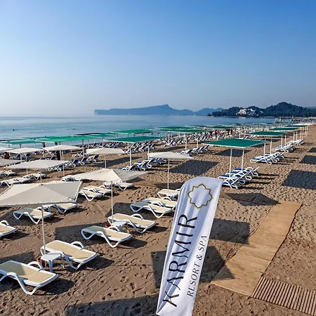Karmir & Hotel 5*