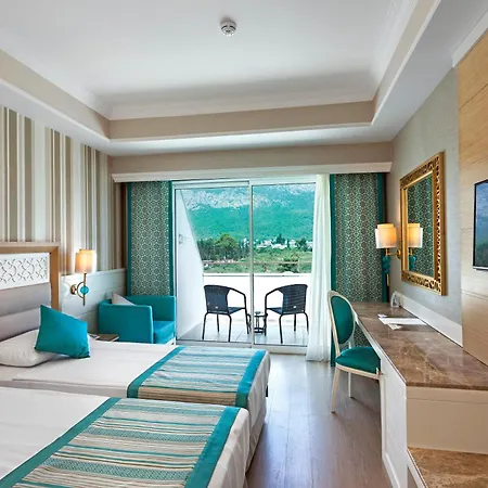 Karmir & Hotel Kemer